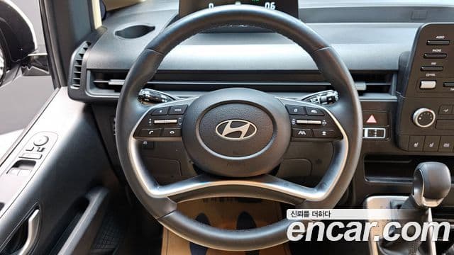 Hyundai Staria 2024 — фото 13 из 20