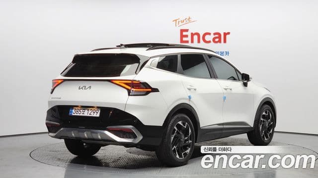 Kia Sportage 2022 — ფოტო 2/20