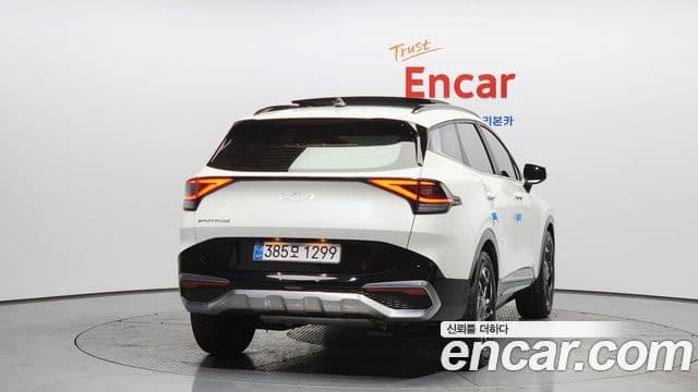 Kia Sportage 2022 — ფოტო 4/20