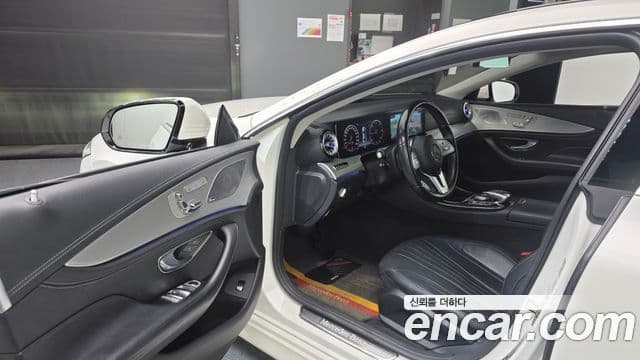 Mercedes-Benz CLS-Class 2019 — Photo 7/20