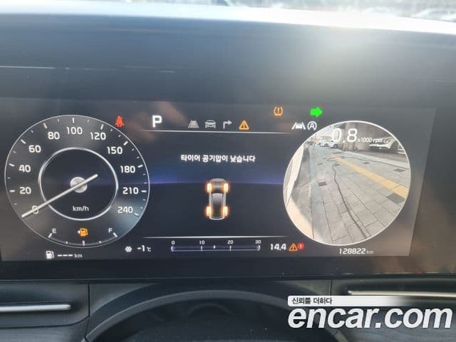 Kia Carnival 2021 — Şəkil 14/19