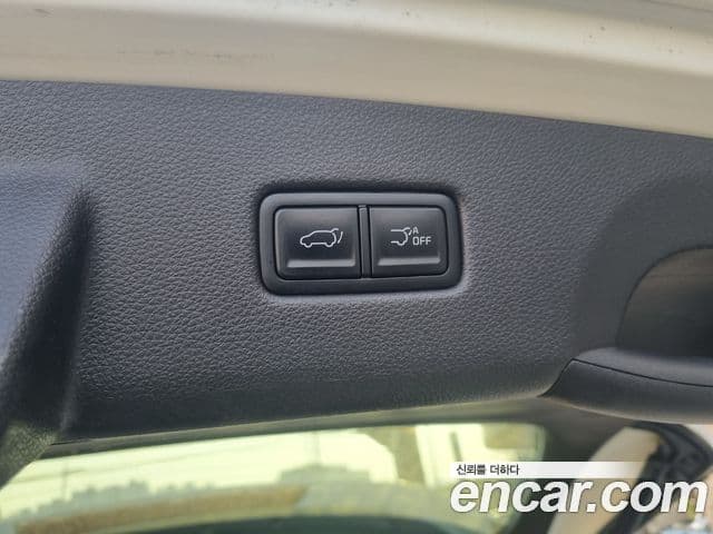 Kia Carnival 2021 — Şəkil 17/19