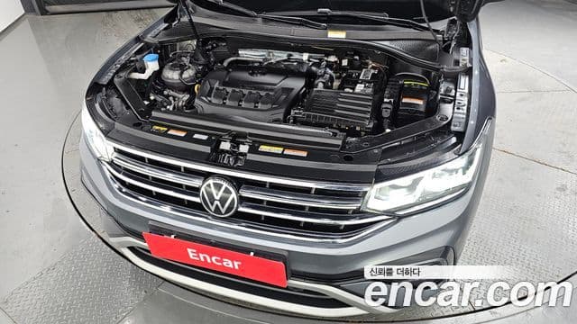 Volkswagen Tiguan Allspace 2023 — ფოტო 6/20