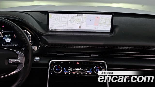 Genesis GV80 2020 — ფოტო 14/20