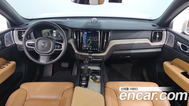 Volvo XC60 2018 — Şəkil 7/20