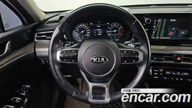 Kia K5 2021 — ფოტო 15/20