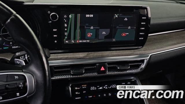 Kia K5 2021 — ფოტო 17/20