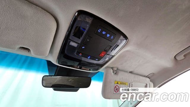 Hyundai Staria 2023 — ფოტო 16/20