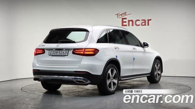 Mercedes-Benz GLC-Class 2019 — фото 2 из 20