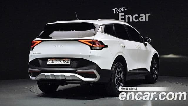 Kia Sportage 2022 — Şəkil 2/20
