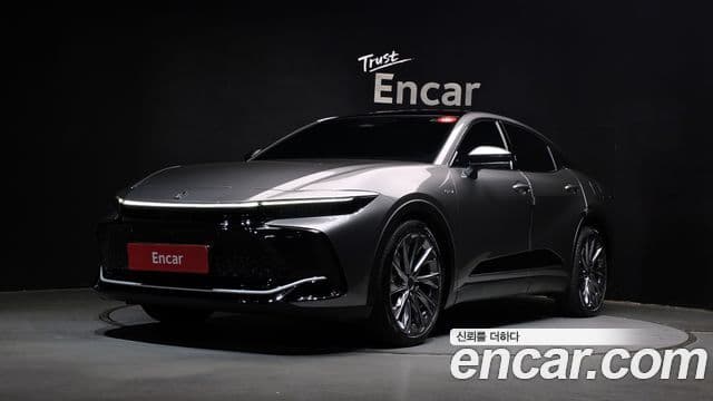 Toyota Crown Crossover 2023 — ფოტო 20/20
