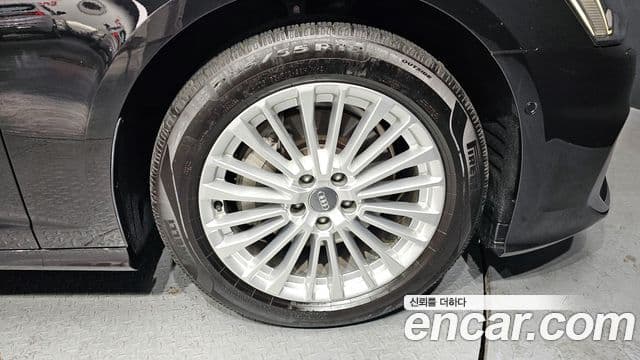 Audi A6 2021 — ფოტო 5/20