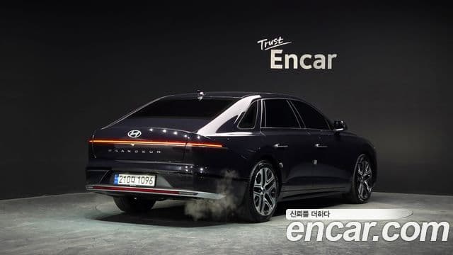 Hyundai Grandeur 2023 — Şəkil 2/20