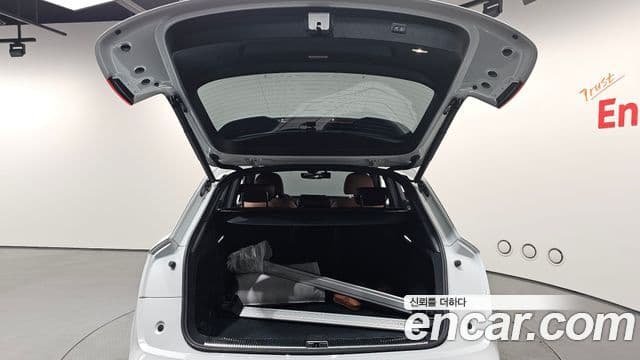 Audi Q5 2021 — Şəkil 19/20