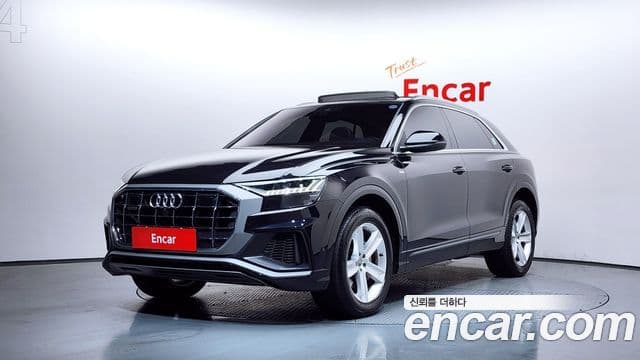 Audi Q7 2021 — ფოტო 1/20