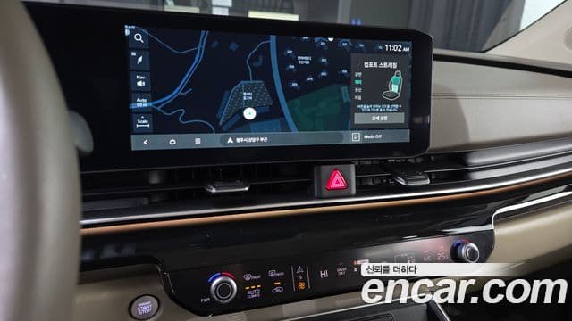 Kia Carnival 2024 — ფოტო 12/20