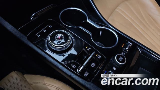 Kia K5 2020 — ფოტო 9/20