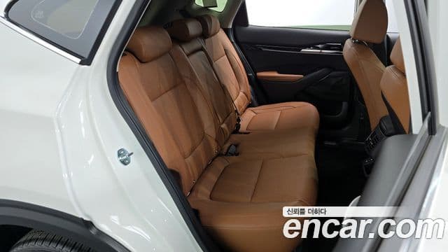 Kia Seltos 2024 — ფოტო 12/20