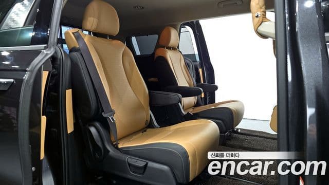 Kia Carnival 2023 — Şəkil 12/20