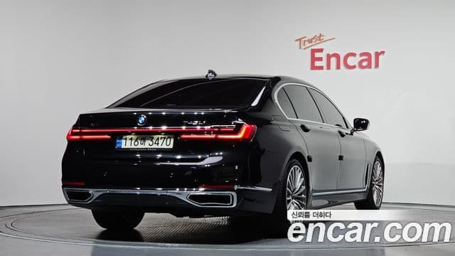 BMW 7 Series 2021 — Şəkil 2/20
