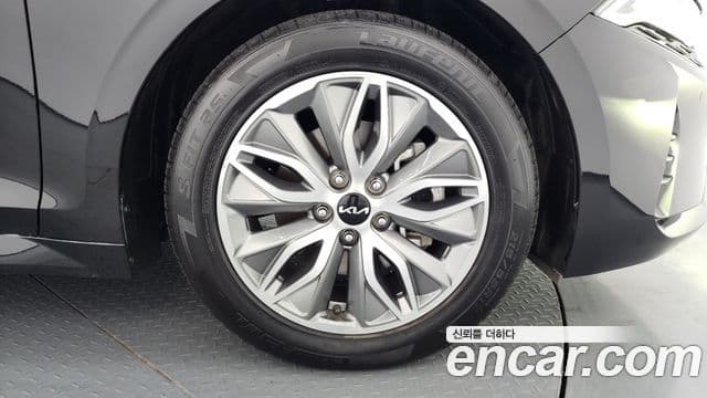 Kia K5 2023 — Şəkil 5/20