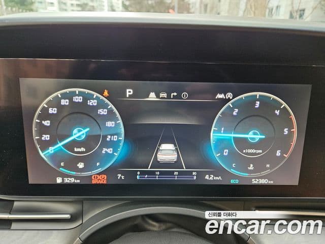 Kia Carnival 2021 — ფოტო 6/20