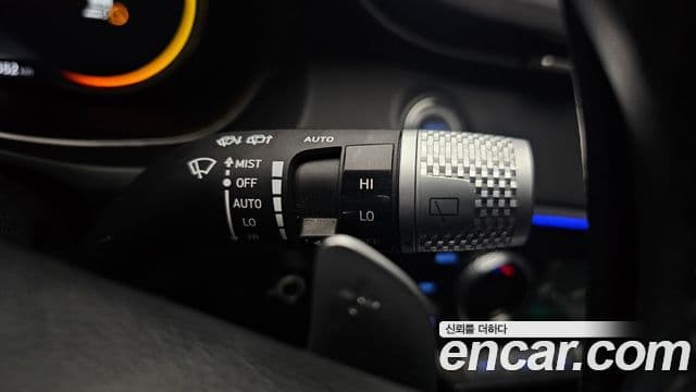 Genesis GV70 2021 — Şəkil 19/20