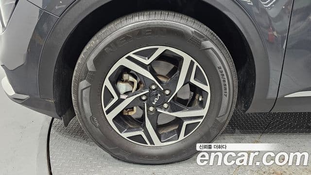 Kia Sportage 2021 — ფოტო 5/20