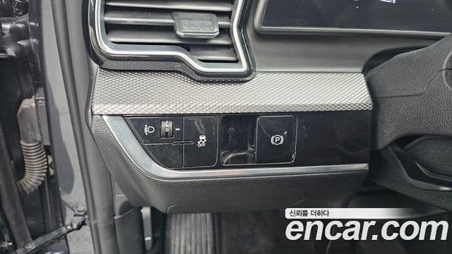 Kia Sportage 2021 — ფოტო 19/20