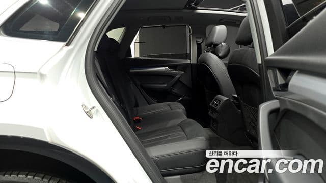 Audi Q5 2021 — ფოტო 12/20