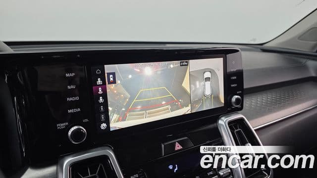 Kia Sorento 2021 — ფოტო 15/20