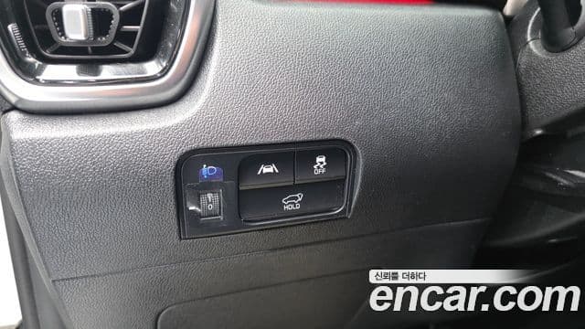 Kia Sorento 2021 — ფოტო 17/20