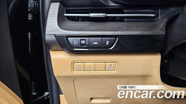 Kia Carnival 2022 — фото 13 из 20