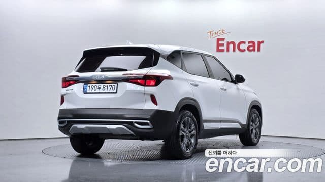 Kia Seltos 2022 — Şəkil 2/20