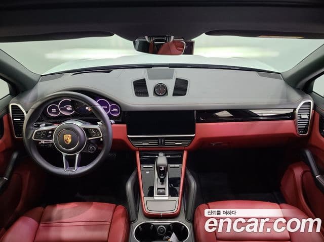 Porsche Cayenne 2023 — Photo 3/20
