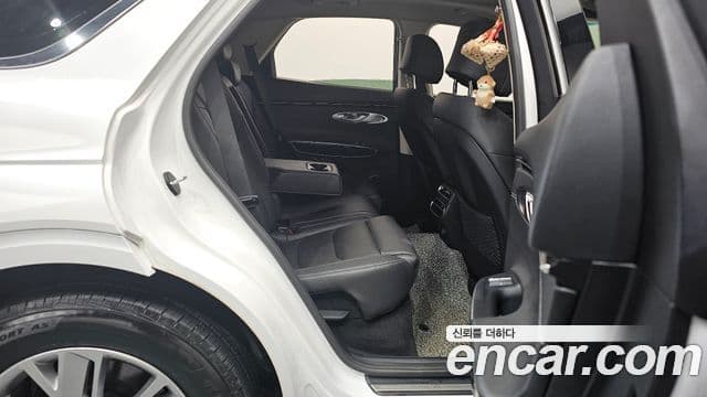 Genesis GV70 2022 — ფოტო 12/20