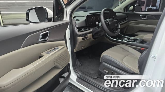 Kia Carnival 2024 — Şəkil 11/20