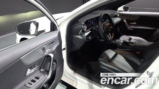 Mercedes-Benz A-Class 2021 — Фото 11/20