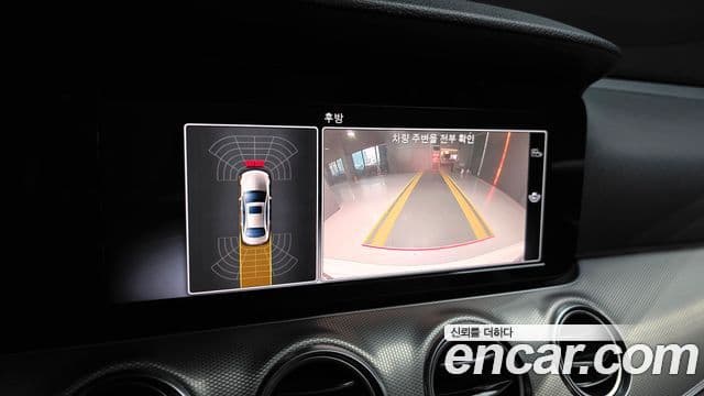 Mercedes-Benz E-Class 2018 — ფოტო 15/20