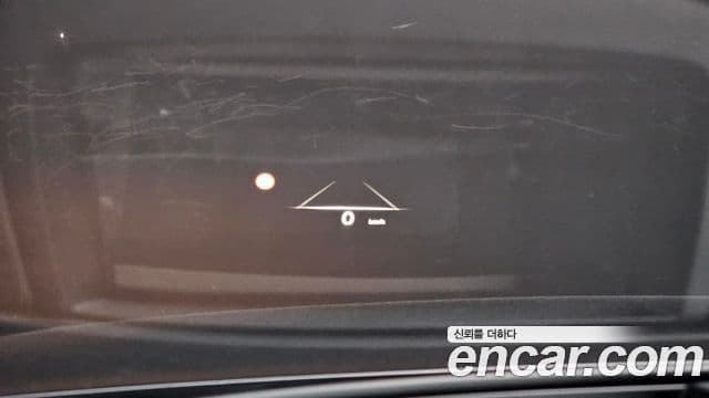 Genesis G90 2022 — ფოტო 19/20