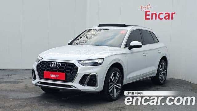 Audi Q5 2021 — ფოტო 1/20