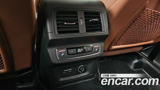 Audi Q5 2021 — ფოტო 19/20