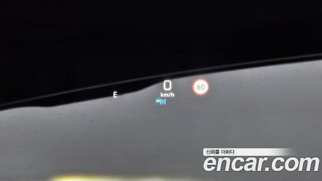 Mercedes-Benz C-Class 2022 — ფოტო 17/20