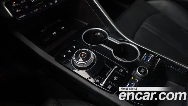 Kia K5 2021 — Şəkil 19/20