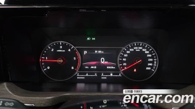Kia Sorento 2021 — ფოტო 8/20