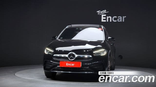 Mercedes-Benz GLA-Class 2022 — Şəkil 3/20
