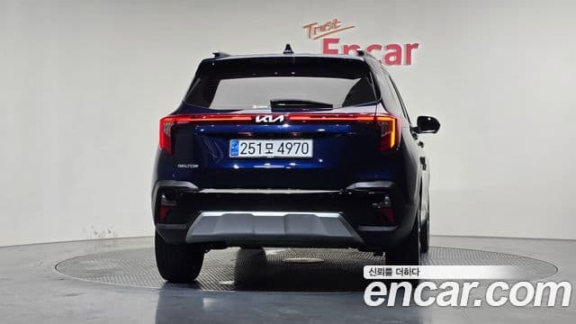 Kia Seltos 2023 — ფოტო 4/20