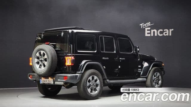 Jeep Wrangler 2022 — Şəkil 2/20