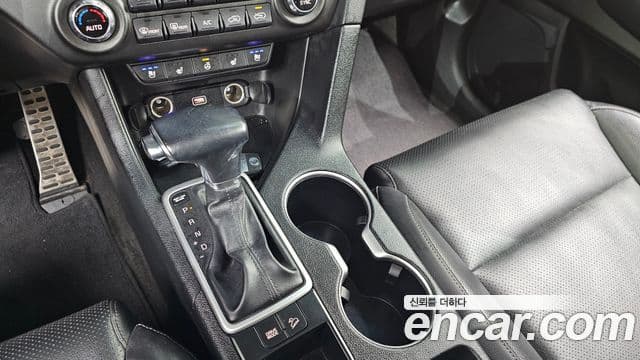 Kia Sportage The Bold 2019 — ფოტო 13/20