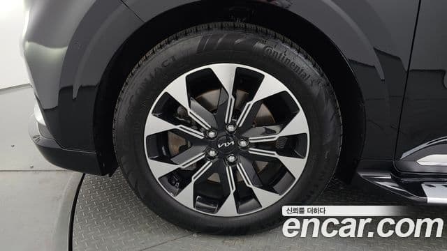 Kia Carnival 2022 — фото 5 из 20